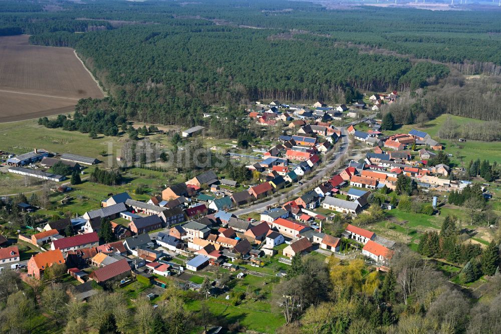 Stepenitz von oben - Dorfkern am Feldrand in Stepenitz im Bundesland Brandenburg, Deutschland