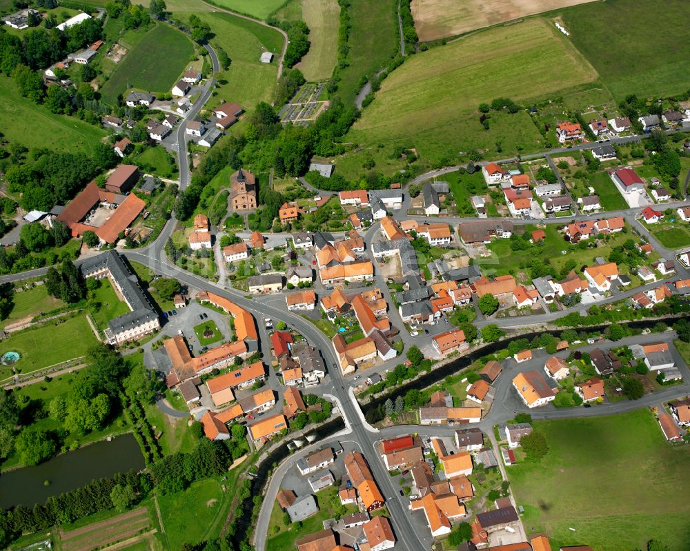 Luftaufnahme Stockhausen - Dorfkern am Feldrand in Stockhausen im Bundesland Hessen, Deutschland