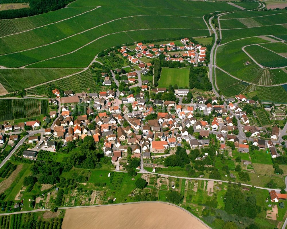 Stockheim von oben - Dorfkern am Feldrand in Stockheim im Bundesland Baden-Württemberg, Deutschland