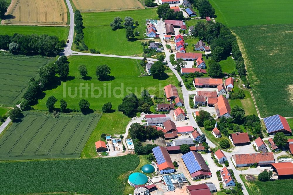 Luftaufnahme Sulzrain - Dorfkern am Feldrand in Sulzrain im Bundesland Bayern, Deutschland