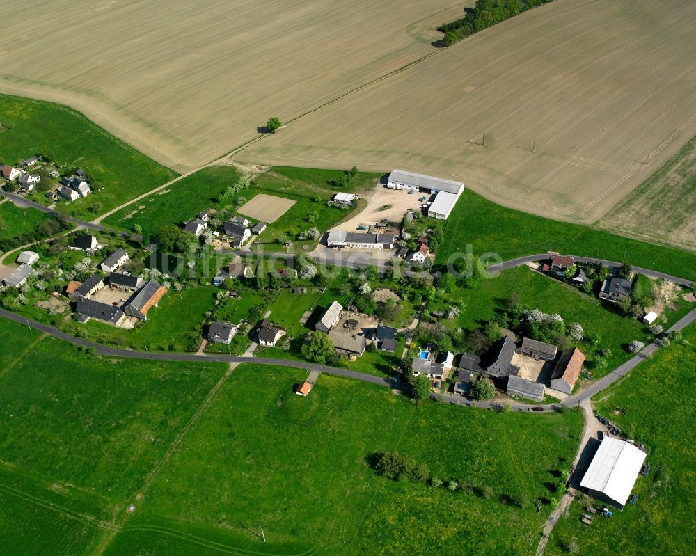 Luftaufnahme Tanneberg - Dorfkern am Feldrand in Tanneberg im Bundesland Sachsen, Deutschland