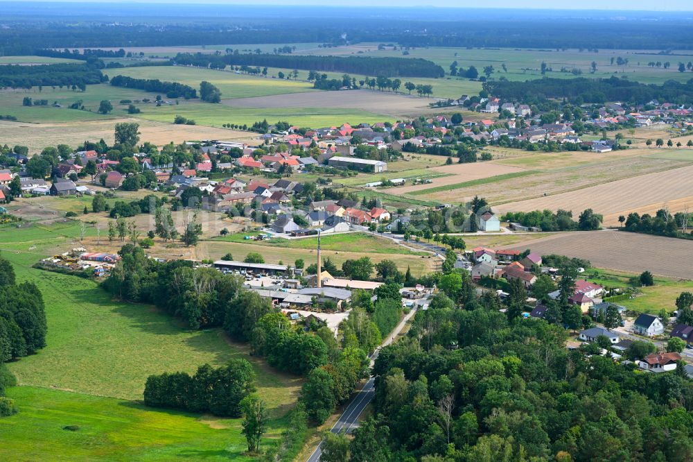 Luftbild Teschendorf - Dorfkern am Feldrand in Teschendorf im Bundesland Brandenburg, Deutschland