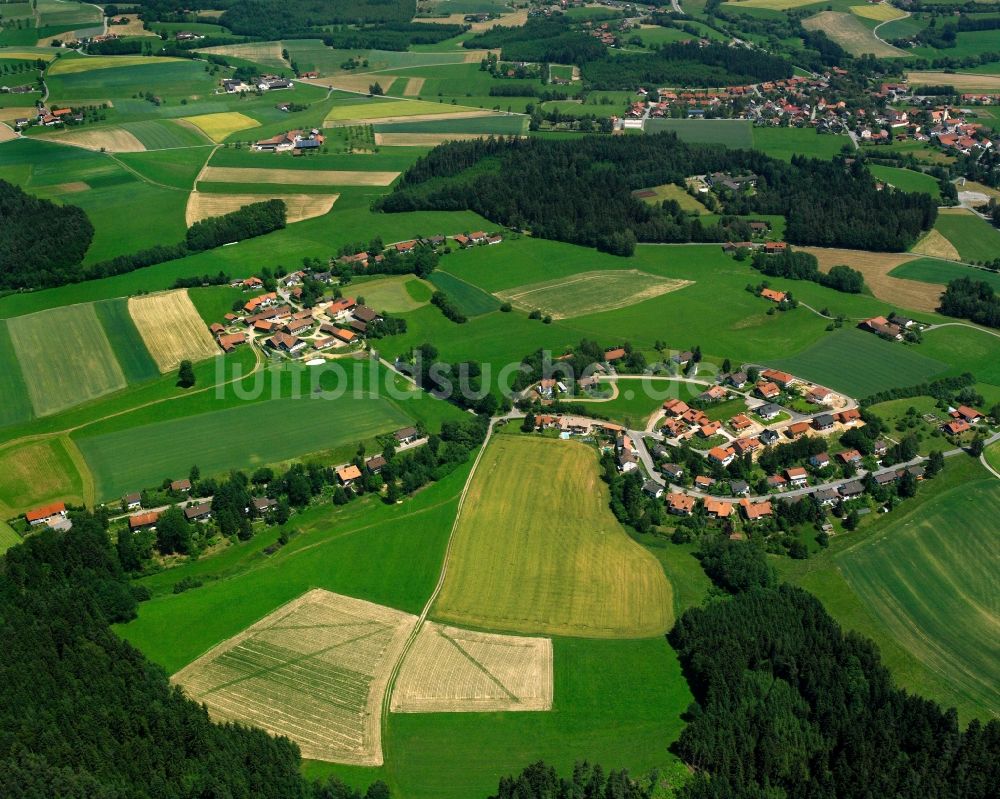 Luftbild Thurasdorf - Dorfkern am Feldrand in Thurasdorf im Bundesland Bayern, Deutschland