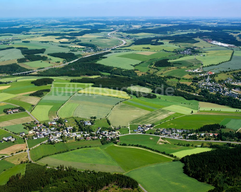 Luftbild Tiefengrün - Dorfkern am Feldrand in Tiefengrün im Bundesland Bayern, Deutschland