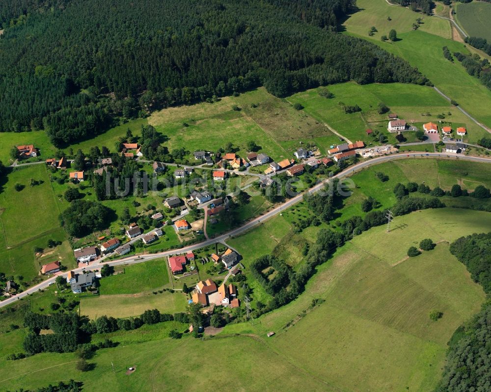 Unter-Mossau aus der Vogelperspektive: Dorfkern am Feldrand in Unter-Mossau im Bundesland Hessen, Deutschland