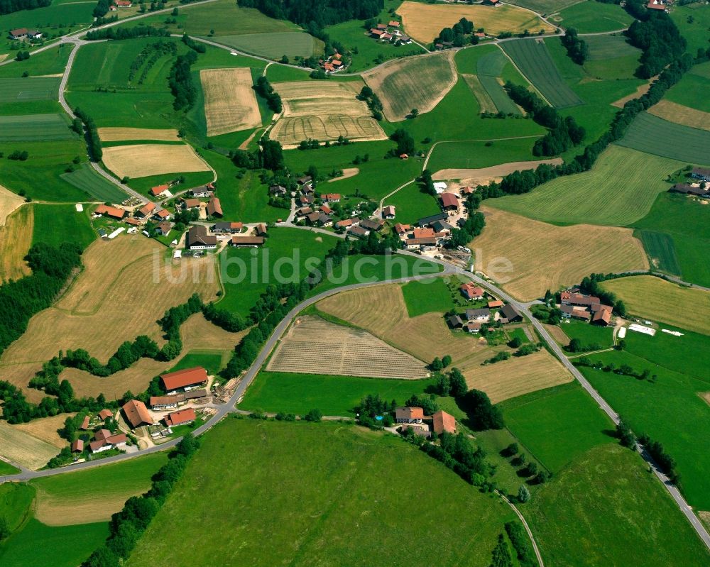 Luftbild Untermühlbach - Dorfkern am Feldrand in Untermühlbach im Bundesland Bayern, Deutschland