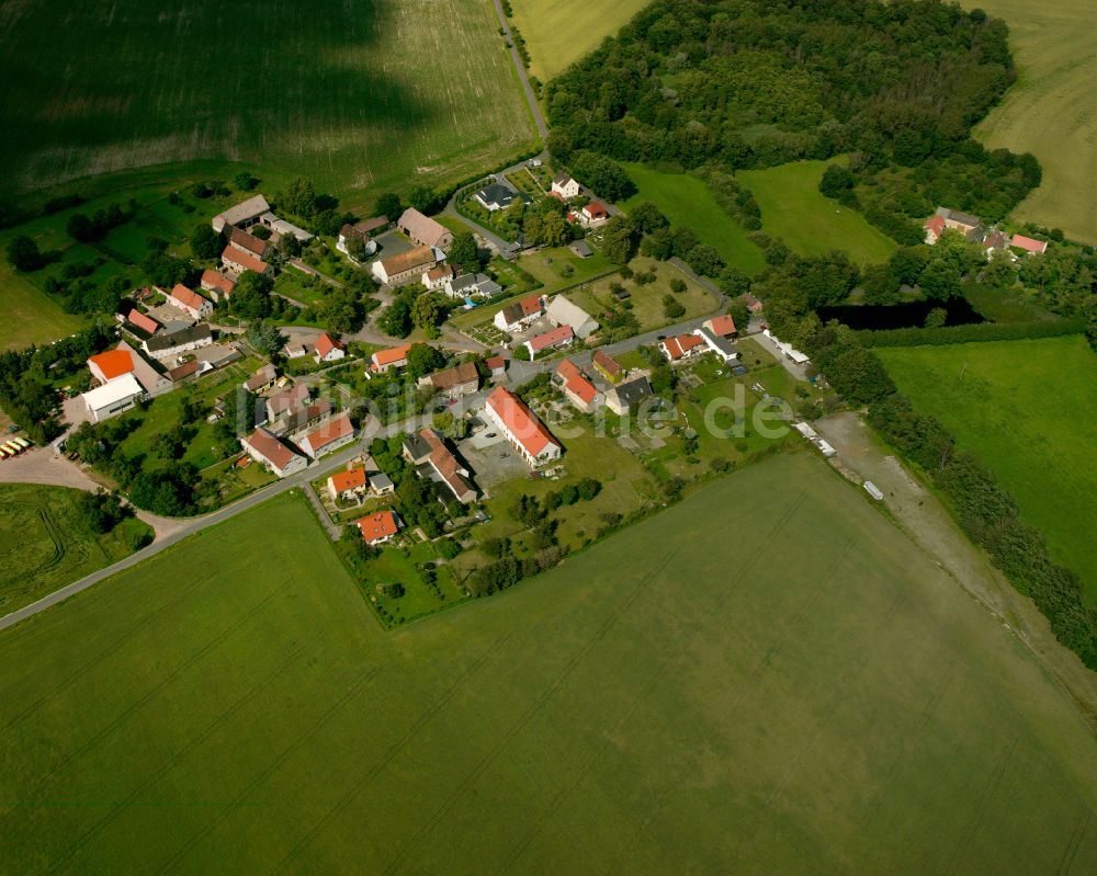 Luftbild Unterreußen - Dorfkern am Feldrand in Unterreußen im Bundesland Sachsen, Deutschland