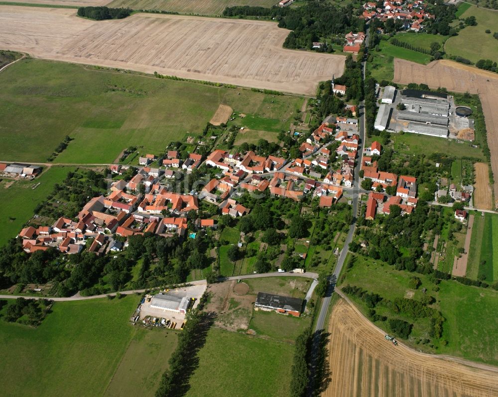 Luftbild Urleben - Dorfkern am Feldrand in Urleben im Bundesland Thüringen, Deutschland