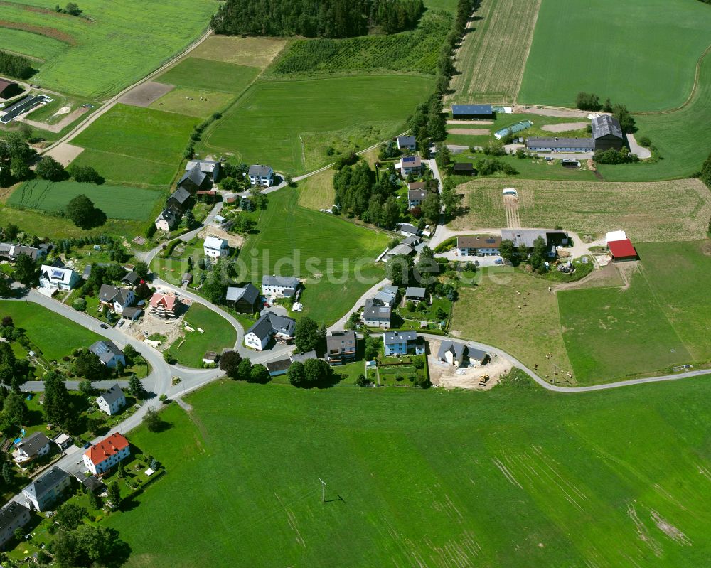 Luftbild Uschertsgrün - Dorfkern am Feldrand in Uschertsgrün im Bundesland Bayern, Deutschland