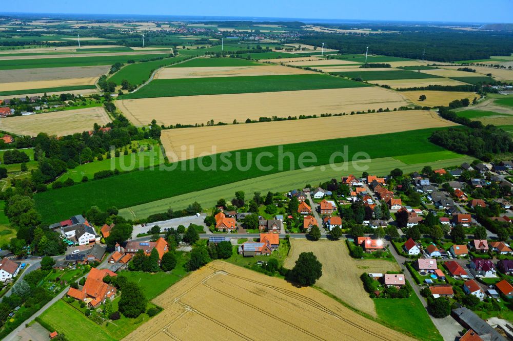 Luftbild Vornhagen - Dorfkern am Feldrand in Vornhagen im Bundesland Niedersachsen, Deutschland