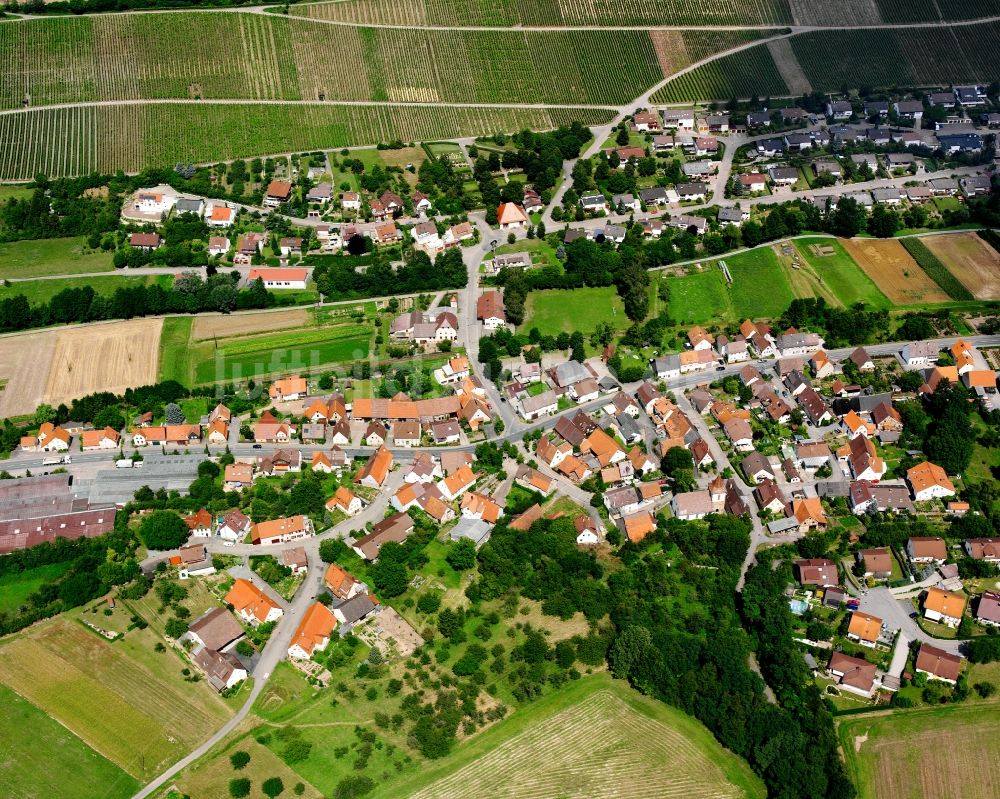 Weiler von oben - Dorfkern am Feldrand in Weiler im Bundesland Baden-Württemberg, Deutschland