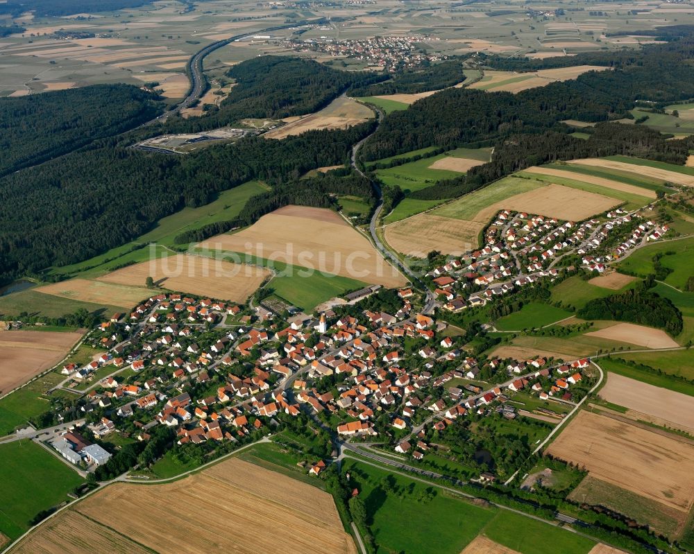 Luftbild Weinberg - Dorfkern am Feldrand in Weinberg im Bundesland Bayern, Deutschland