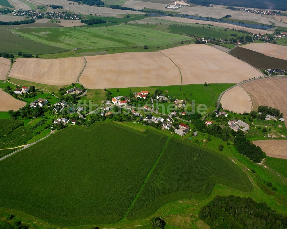 Luftaufnahme Weißbach - Dorfkern am Feldrand in Weißbach im Bundesland Sachsen, Deutschland