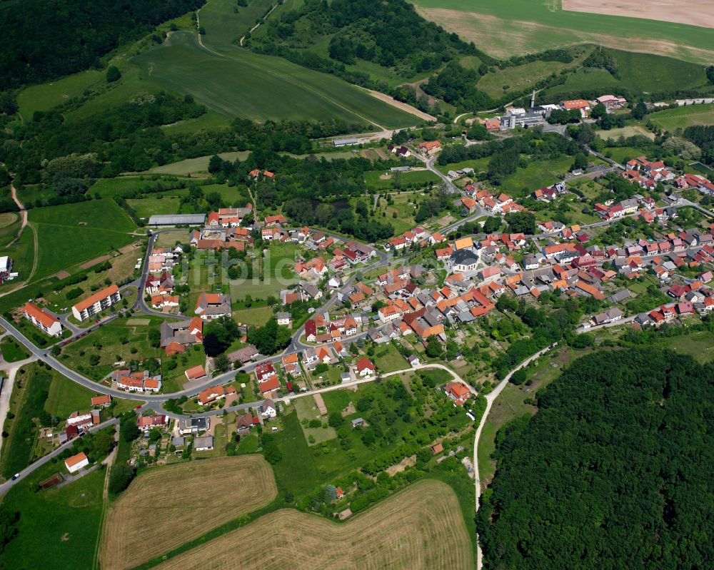 Luftbild Weißenborn-Lüderode - Dorfkern am Feldrand in Weißenborn-Lüderode im Bundesland Thüringen, Deutschland