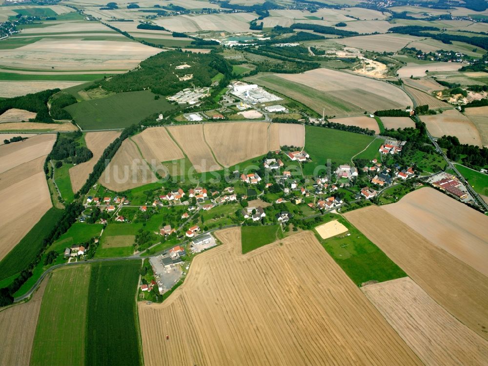 Luftbild Wernsdorf - Dorfkern am Feldrand in Wernsdorf im Bundesland Sachsen, Deutschland