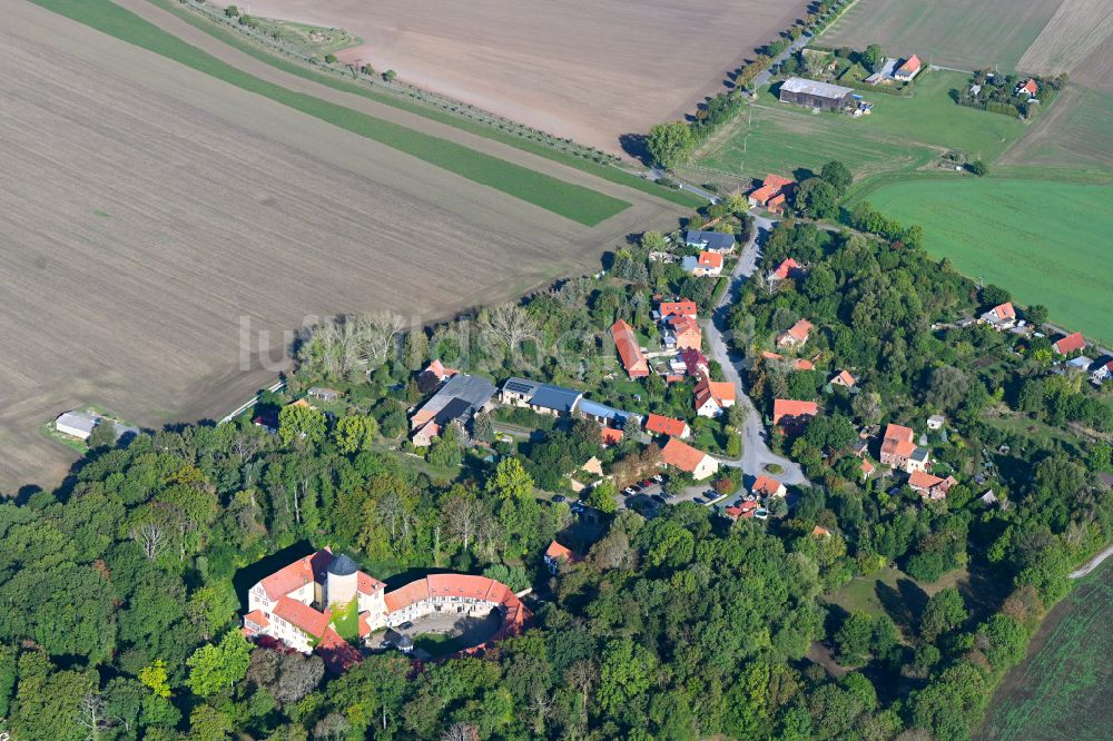 Luftaufnahme Westerburg - Dorfkern am Feldrand in Westerburg im Bundesland Sachsen-Anhalt, Deutschland