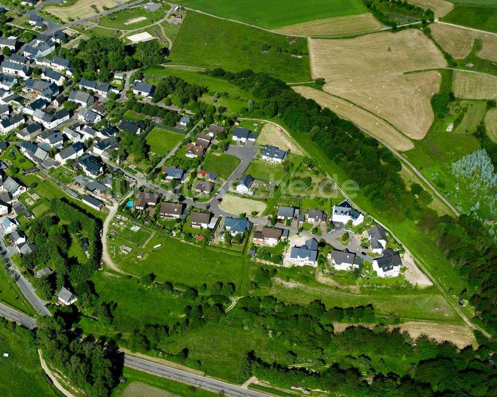 Luftaufnahme Wiebelsheim - Dorfkern am Feldrand in Wiebelsheim im Bundesland Rheinland-Pfalz, Deutschland