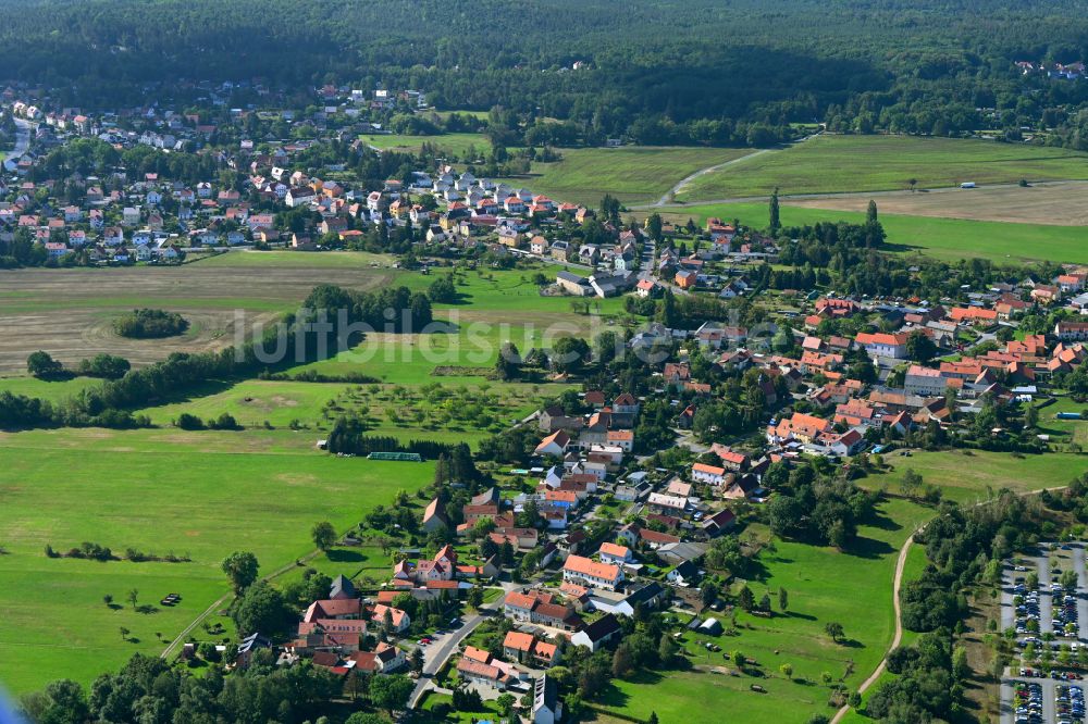 Wilschdorf aus der Vogelperspektive: Dorfkern am Feldrand in Wilschdorf im Bundesland Sachsen, Deutschland