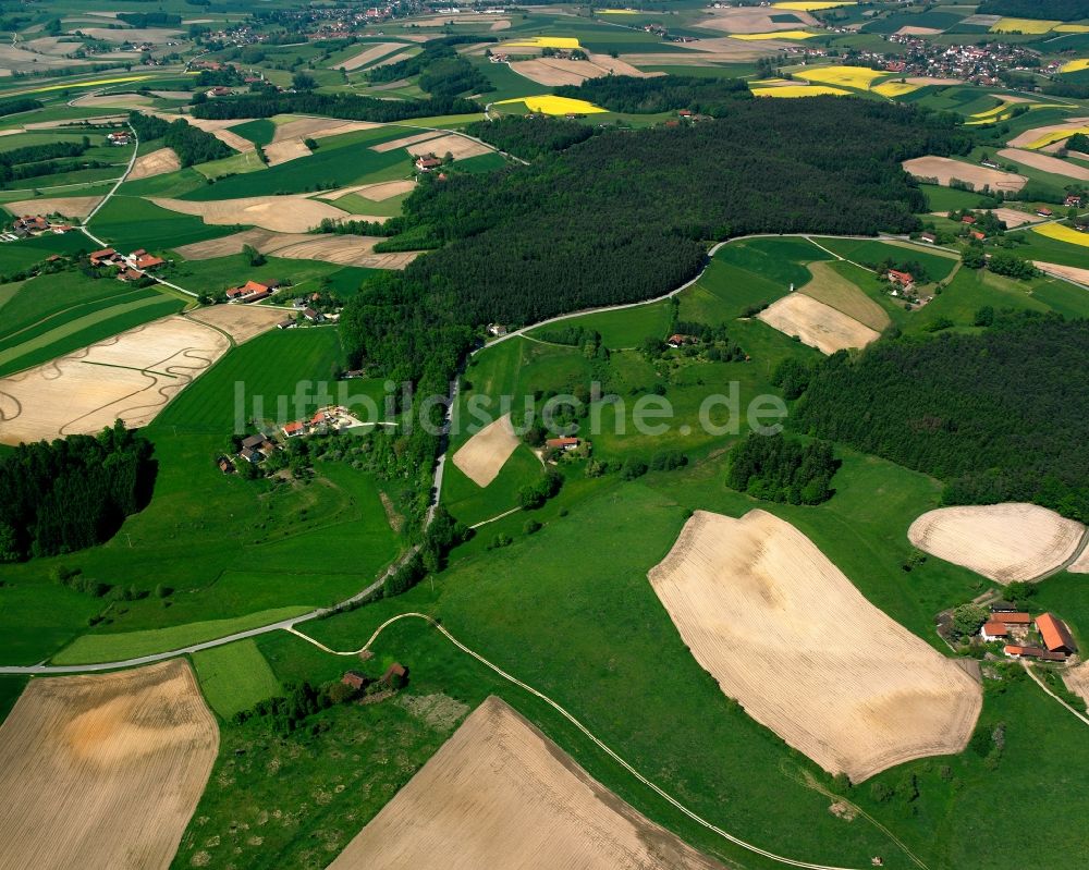 Luftbild Wimpaißer - Dorfkern am Feldrand in Wimpaißer im Bundesland Bayern, Deutschland