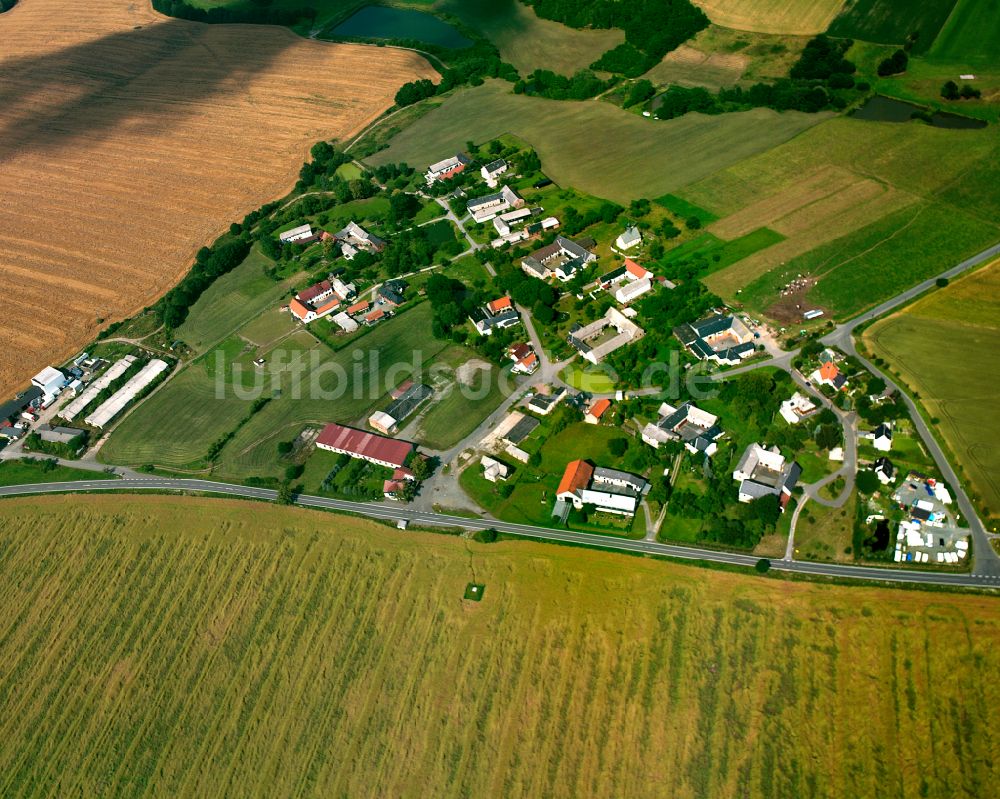 Luftbild Wittchendorf - Dorfkern am Feldrand in Wittchendorf im Bundesland Thüringen, Deutschland