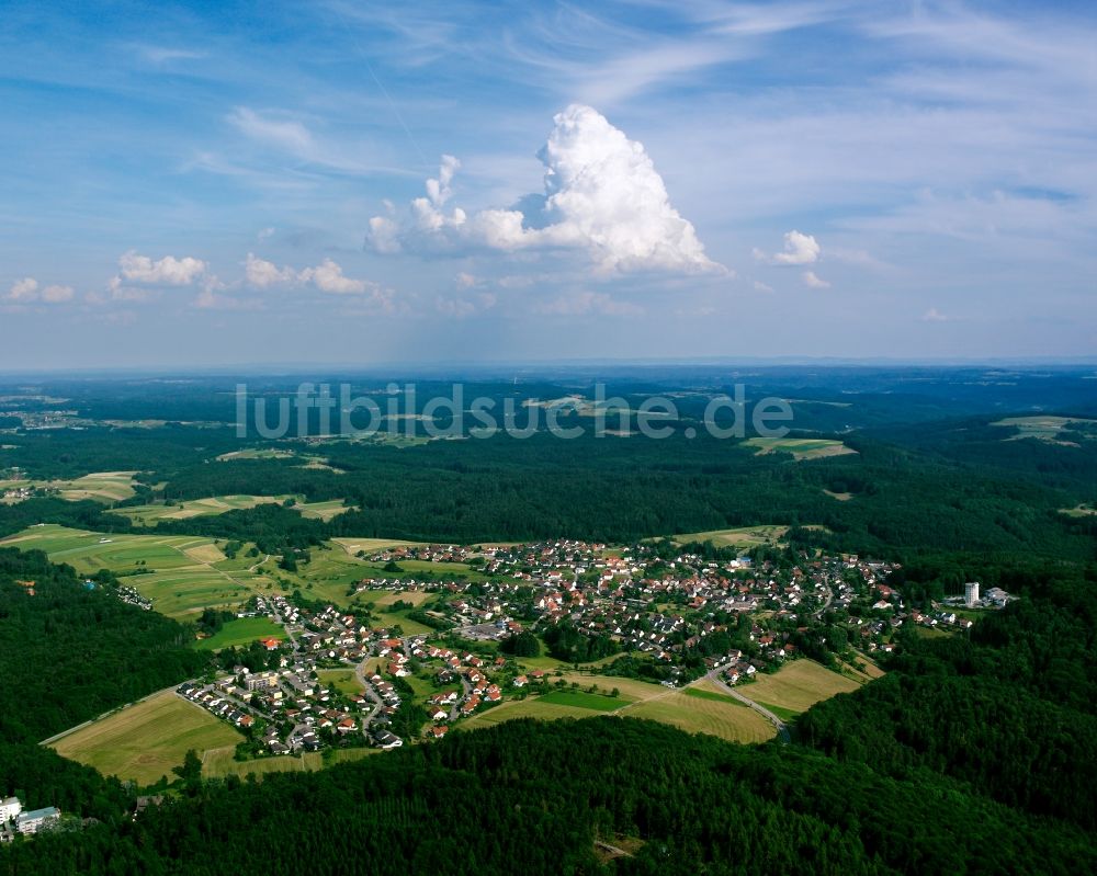 Wüstenrot aus der Vogelperspektive: Dorfkern am Feldrand in Wüstenrot im Bundesland Baden-Württemberg, Deutschland