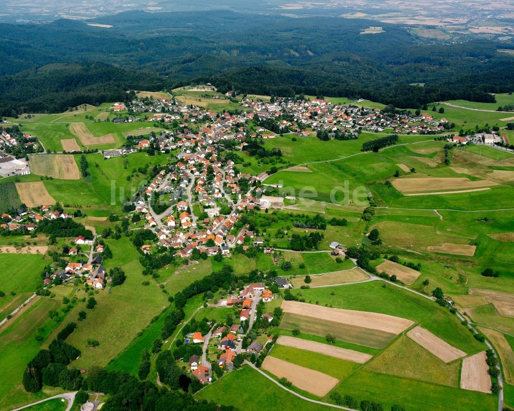 Wüstenrot von oben - Dorfkern am Feldrand in Wüstenrot im Bundesland Baden-Württemberg, Deutschland