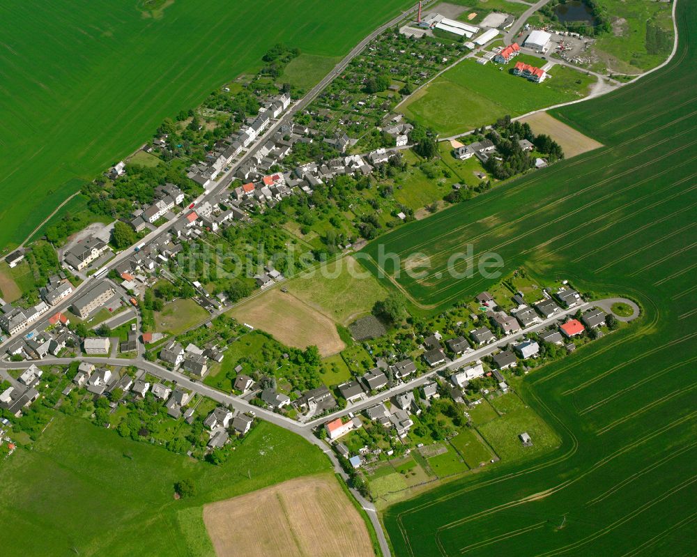 Zeulenroda aus der Vogelperspektive: Dorfkern am Feldrand in Zeulenroda im Bundesland Thüringen, Deutschland