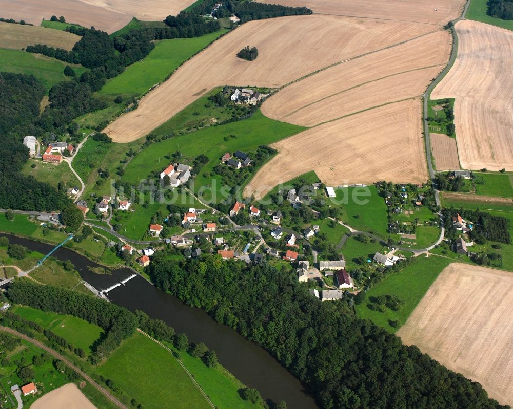 Luftbild Zinnberg - Dorfkern am Feldrand in Zinnberg im Bundesland Sachsen, Deutschland