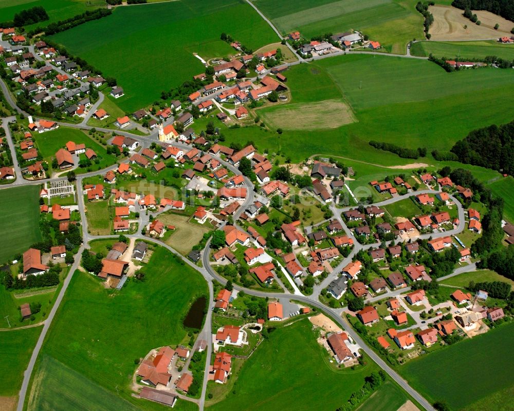 Luftaufnahme Zinzenzell - Dorfkern am Feldrand in Zinzenzell im Bundesland Bayern, Deutschland