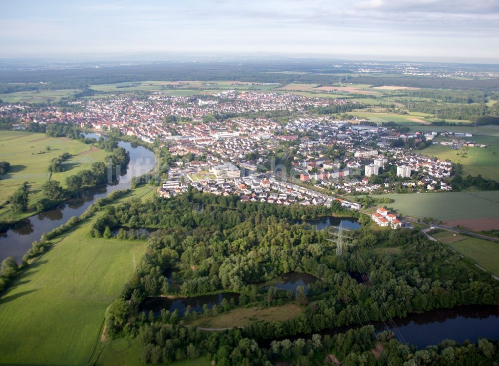 Luftbild Großkrotzenburg - Dorfkern an den Fluss- Uferbereichen des Main in Großkrotzenburg im Bundesland Hessen, Deutschland