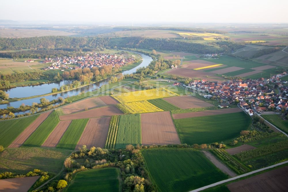 Luftaufnahme Eisenheim - Dorfkern an den Fluss- Uferbereichen des Main im Ortsteil Untereisenheim in Eisenheim im Bundesland Bayern