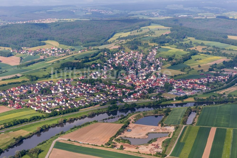 Viereth-Trunstadt von oben - Dorfkern an den Fluss- Uferbereichen des Main in Viereth-Trunstadt im Bundesland Bayern, Deutschland