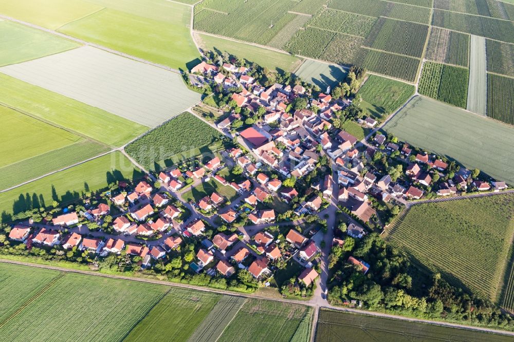 Frettenheim von oben - Dorfkern in Frettenheim im Bundesland Rheinland-Pfalz, Deutschland