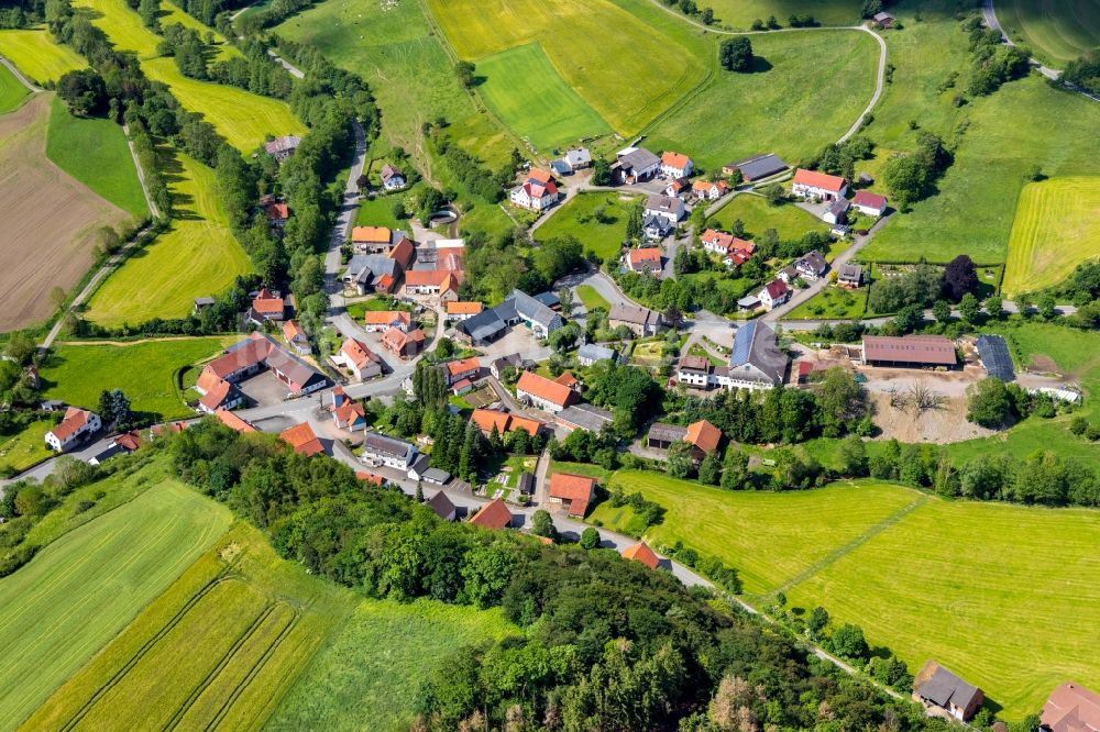 Luftaufnahme Giebringhausen - Dorfkern in Giebringhausen im Bundesland Hessen, Deutschland