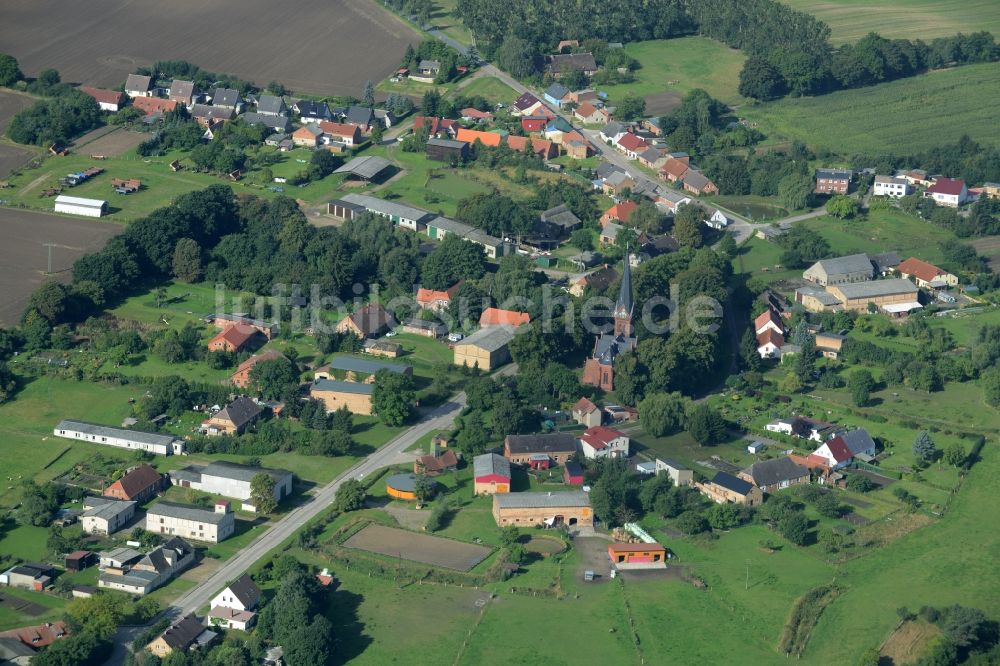 Luftbild Gnevsdorf - Dorfkern in Gnevsdorf im Bundesland Mecklenburg-Vorpommern