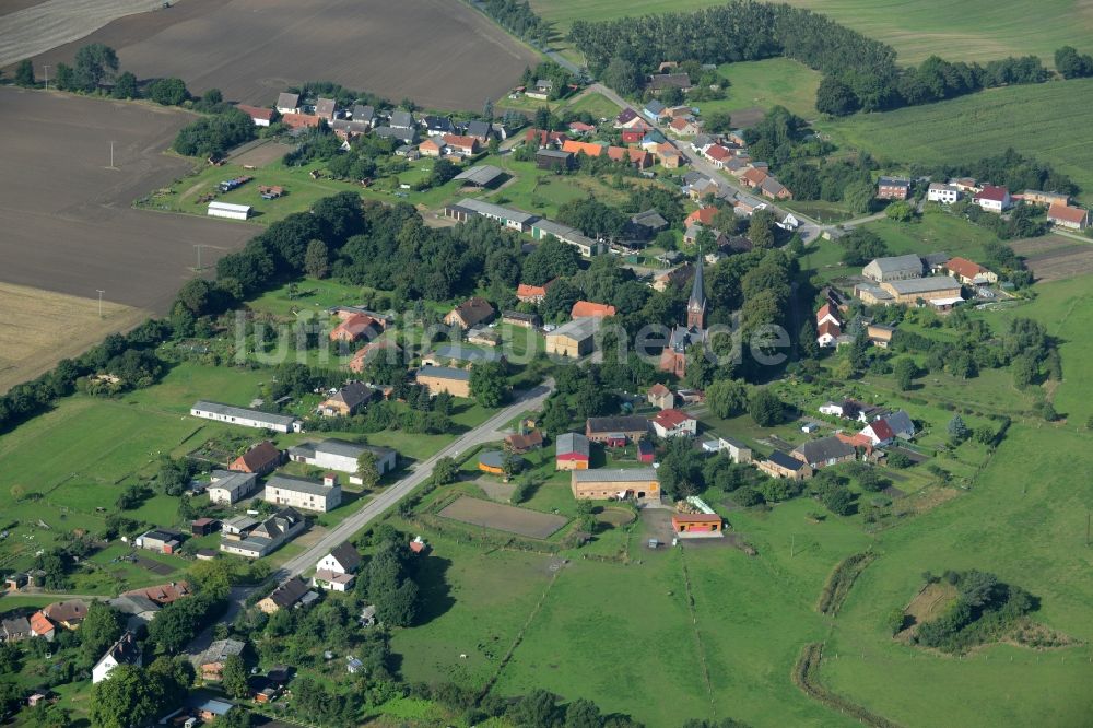 Luftaufnahme Gnevsdorf - Dorfkern in Gnevsdorf im Bundesland Mecklenburg-Vorpommern