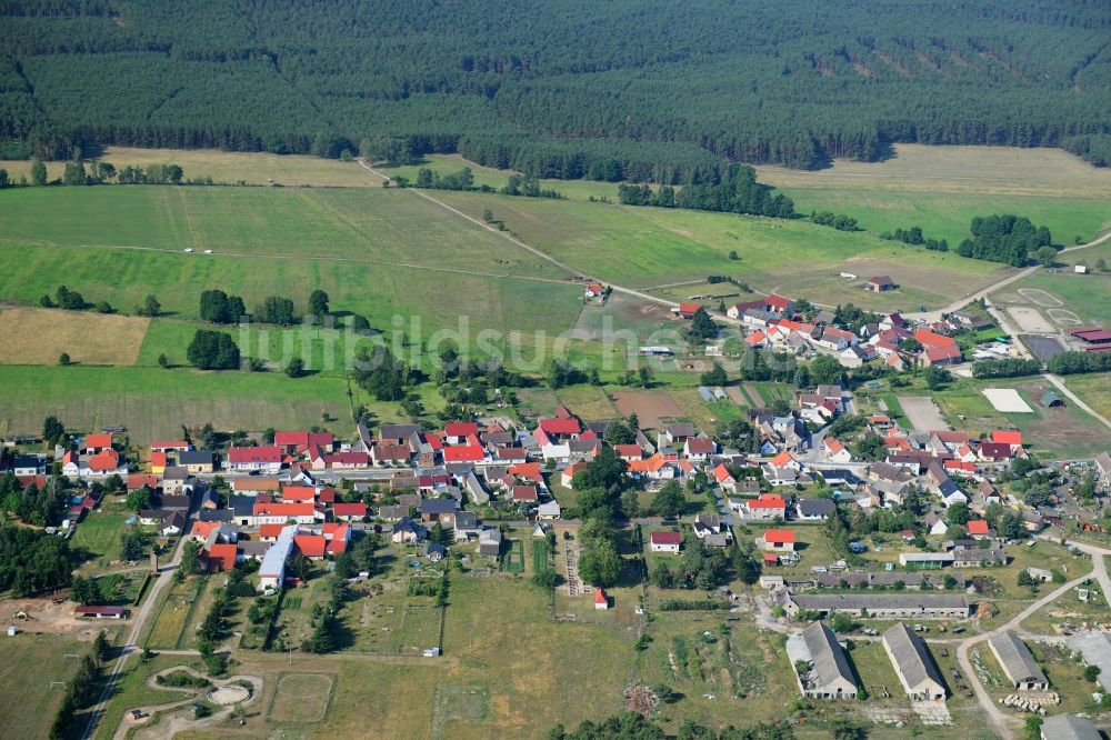 Luftaufnahme Groß Briesen - Dorfkern in Groß Briesen im Bundesland Brandenburg, Deutschland