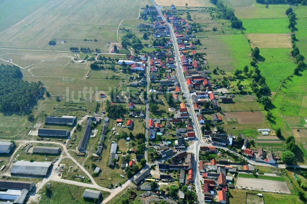 Luftbild Groß Briesen - Dorfkern in Groß Briesen im Bundesland Brandenburg, Deutschland