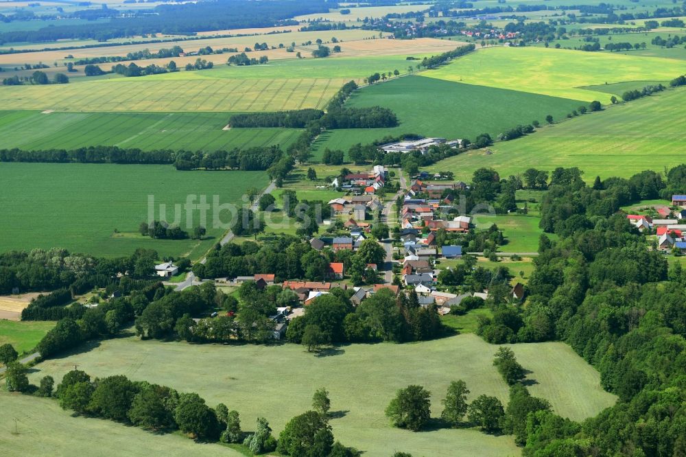 Luftaufnahme Gulow - Dorfkern in Gulow im Bundesland Brandenburg, Deutschland