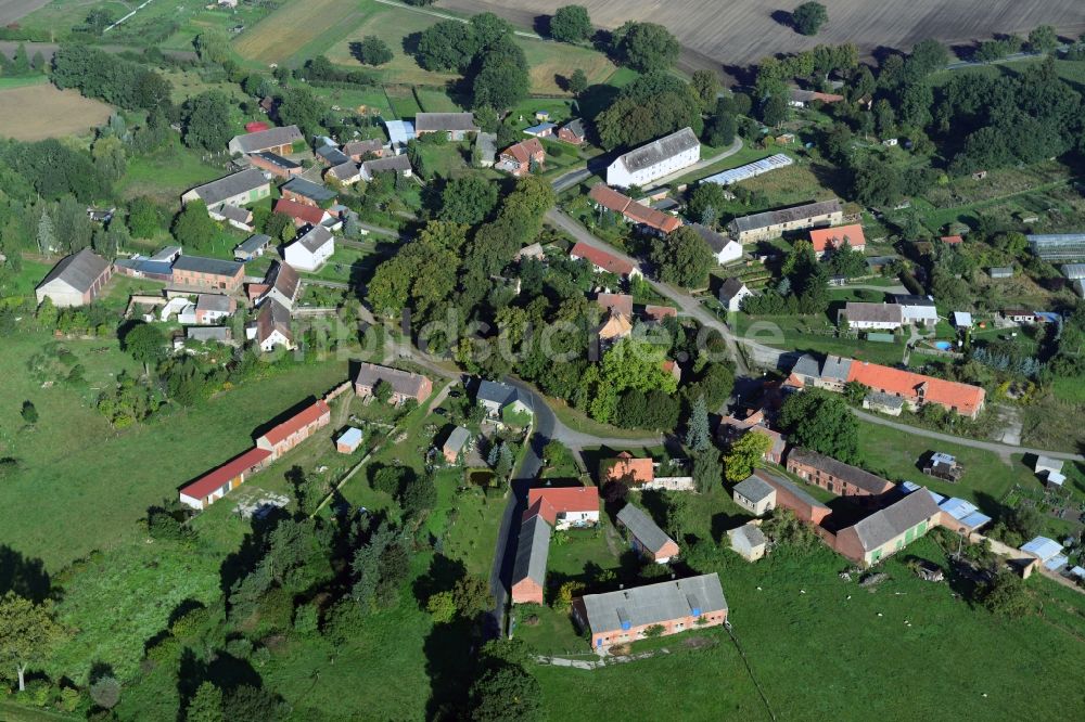 Halenbeck-Rohlsdorf von oben - Dorfkern von Halenbeck-Rohlsdorf im Bundesland Brandenburg