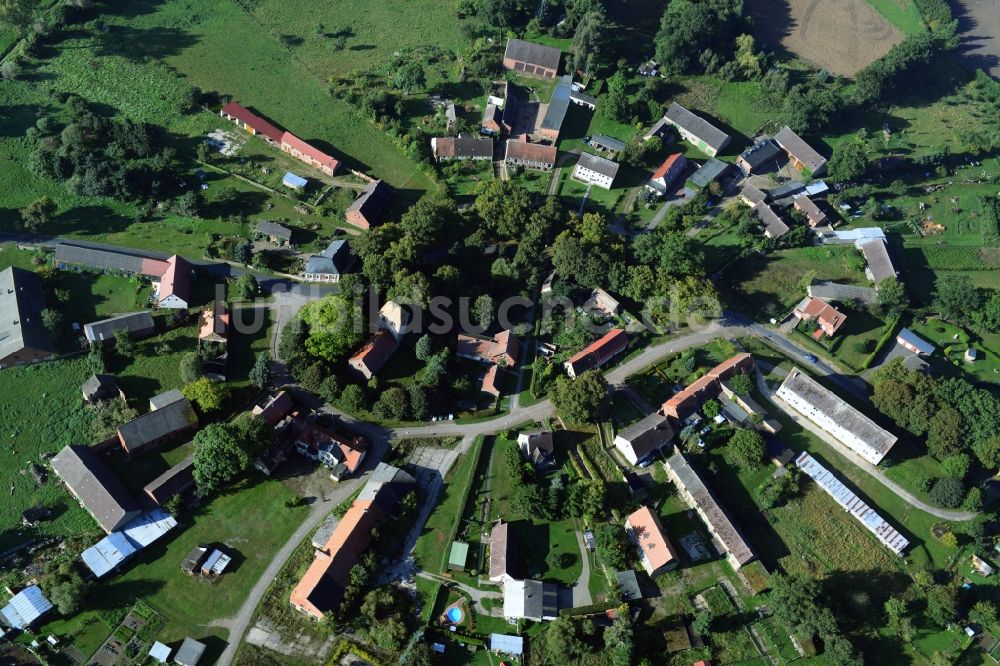 Luftaufnahme Halenbeck-Rohlsdorf - Dorfkern von Halenbeck-Rohlsdorf im Bundesland Brandenburg