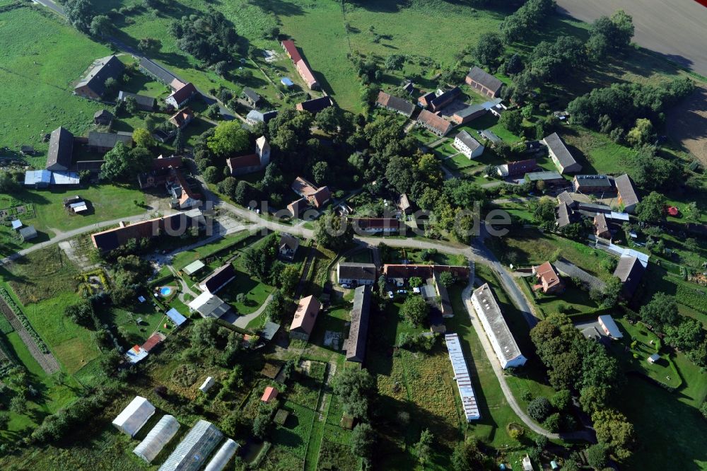 Halenbeck-Rohlsdorf von oben - Dorfkern von Halenbeck-Rohlsdorf im Bundesland Brandenburg