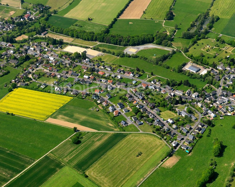 Luftaufnahme Hattert - Dorfkern in Hattert im Bundesland Rheinland-Pfalz