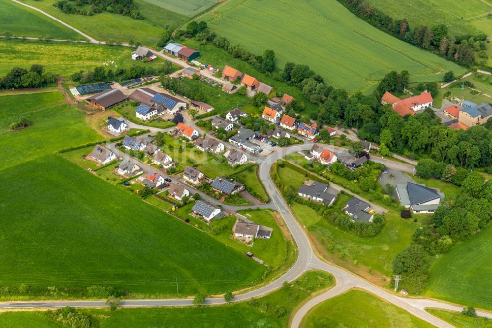 Luftbild Helmighausen - Dorfkern in Helmighausen im Bundesland Hessen, Deutschland