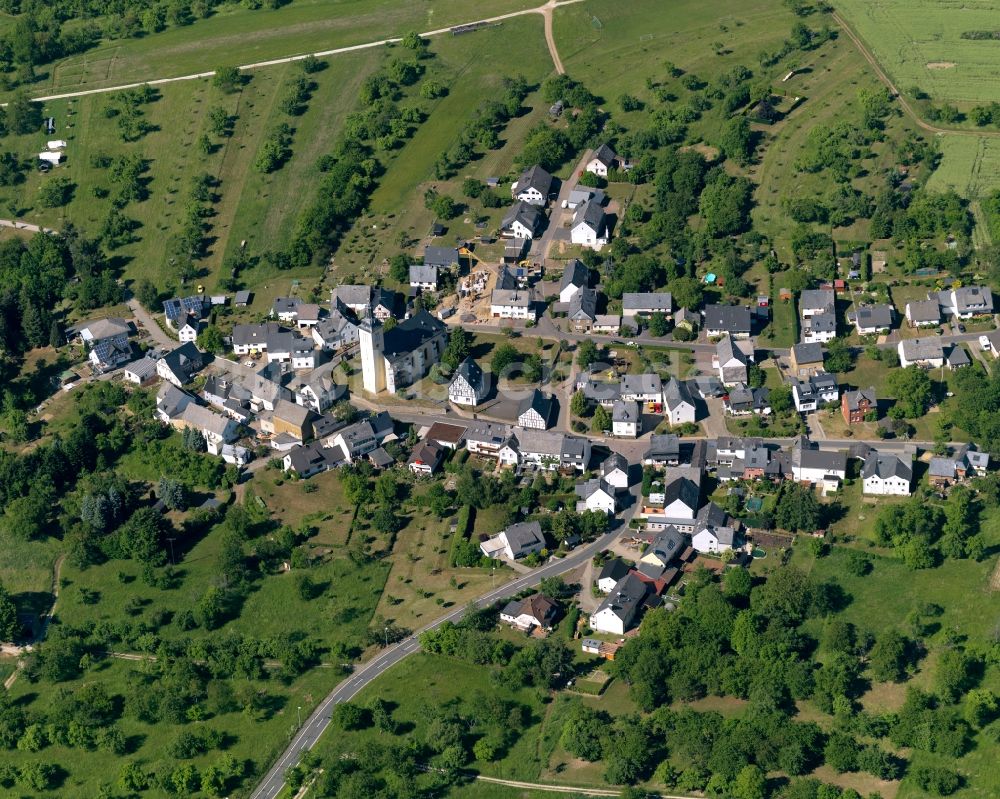 Herschwiesen, Boppard aus der Vogelperspektive: Dorfkern in Herschwiesen, Boppard im Bundesland Rheinland-Pfalz