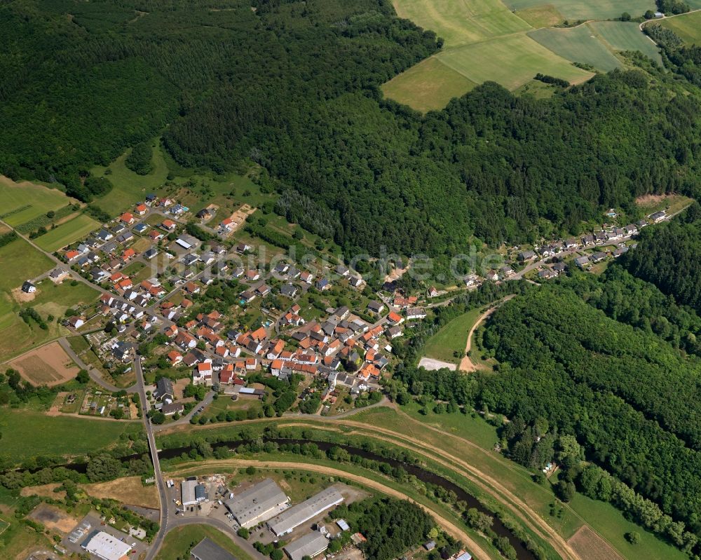 Hochstätten von oben - Dorfkern in Hochstätten im Bundesland Rheinland-Pfalz