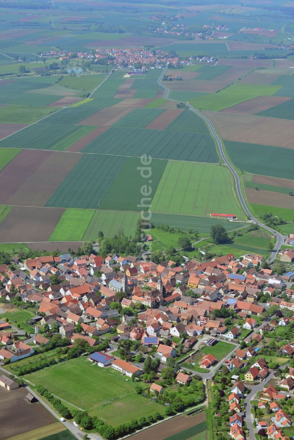 Luftbild Hüttenheim, Willanzheim - Dorfkern in Hüttenheim, Willanzheim im Bundesland Bayern