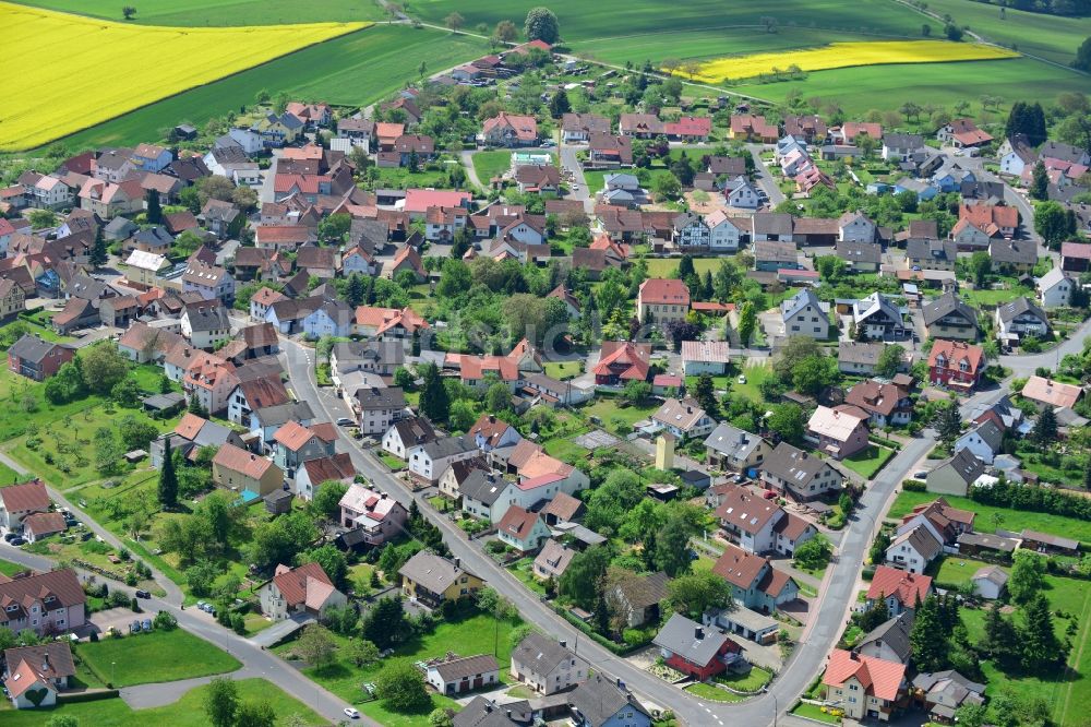 Karbach von oben - Dorfkern in Karbach im Bundesland Bayern