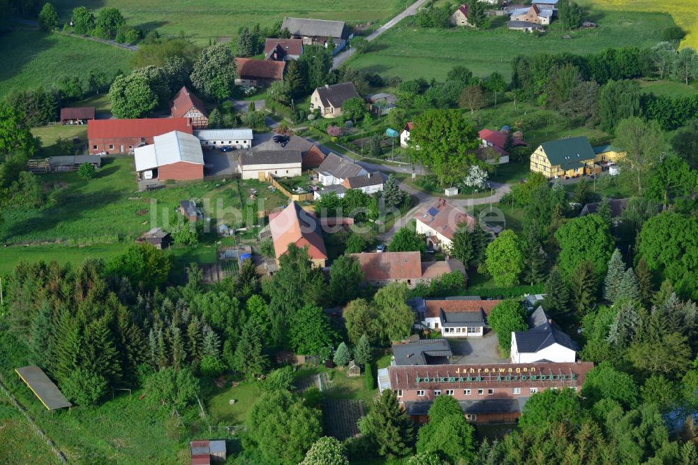 Kuckuk, Pritzwalk aus der Vogelperspektive: Dorfkern in Kuckuk, Pritzwalk im Bundesland Brandenburg