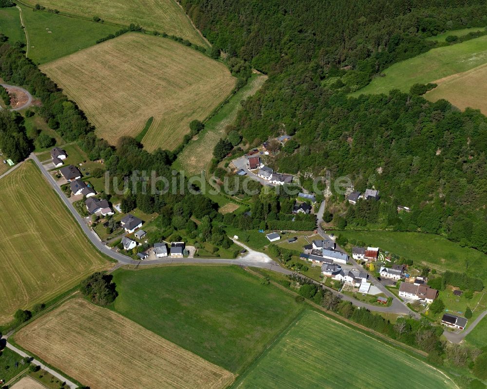 Layenkaul, Mengerschied von oben - Dorfkern in Layenkaul, Mengerschied im Bundesland Rheinland-Pfalz